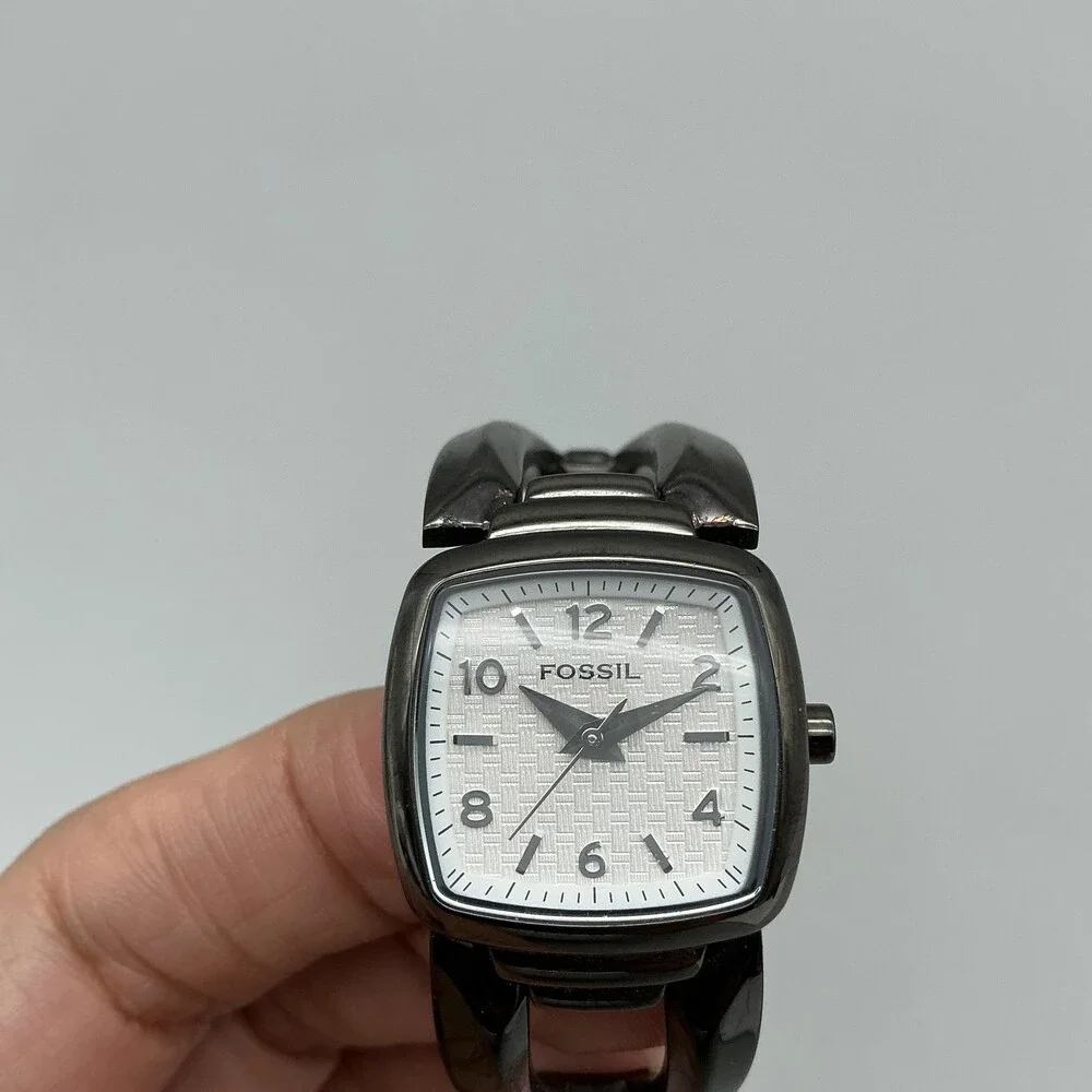 Fossil F2 Womens Watch 24mm Silver Tone Gray Stainless ES-1914 New Battery 6